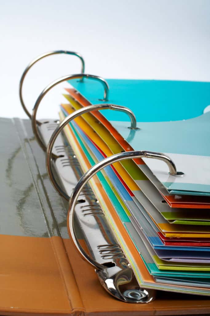 4 ring binder with colorful dividers